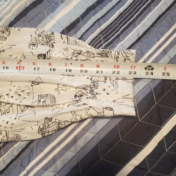 Chico's Sz 12/14 Novelty Vacation Print Eyelet Button Up Balloon Sleeve Top - Picture 11 of 11